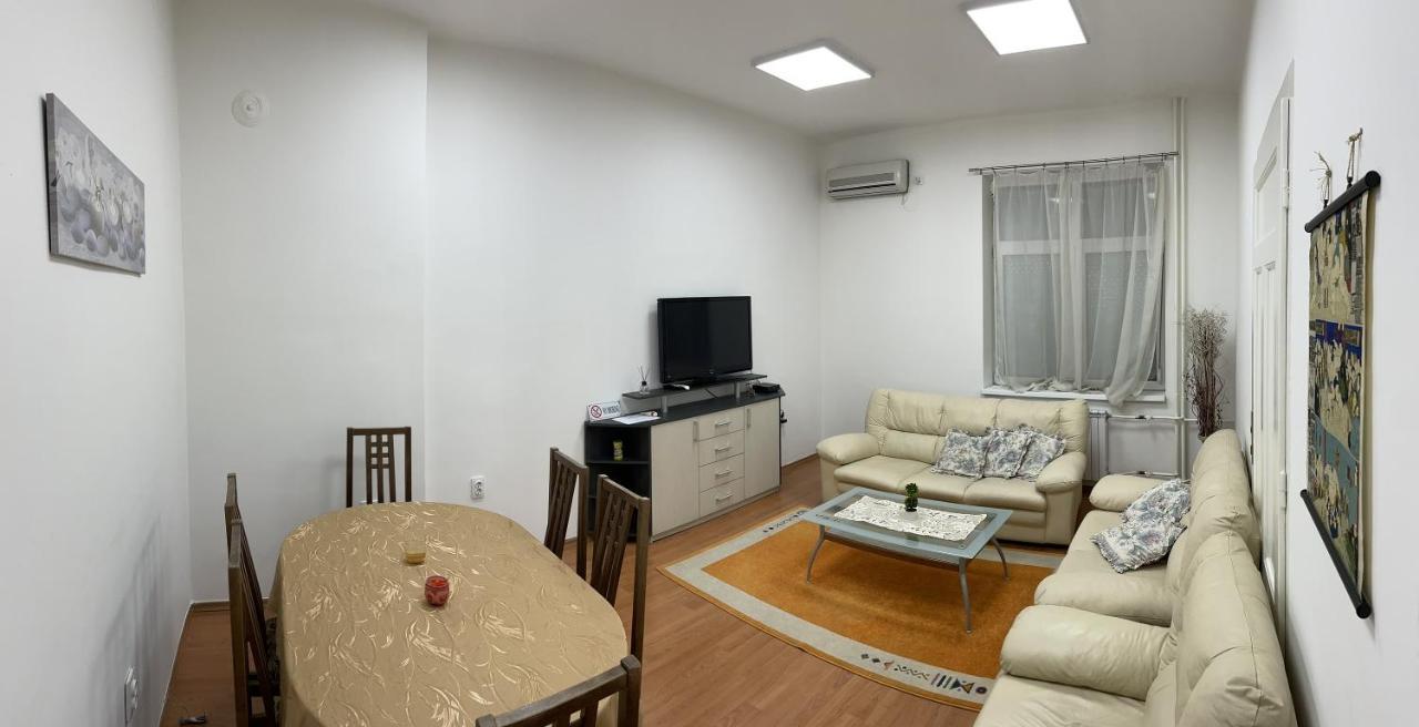 Ata Apartment สโกเปีย ภายนอก รูปภาพ